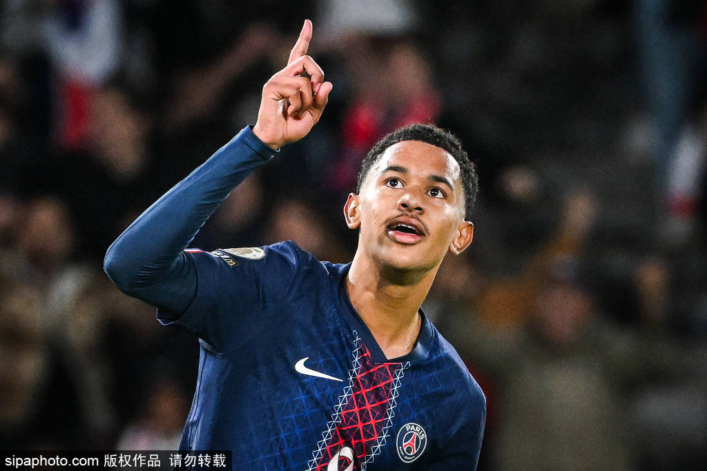 皇冠信用网开户_进球大战皇冠信用网开户！法甲-巴尔科拉破门 巴黎连追2球3-3斯特拉斯堡