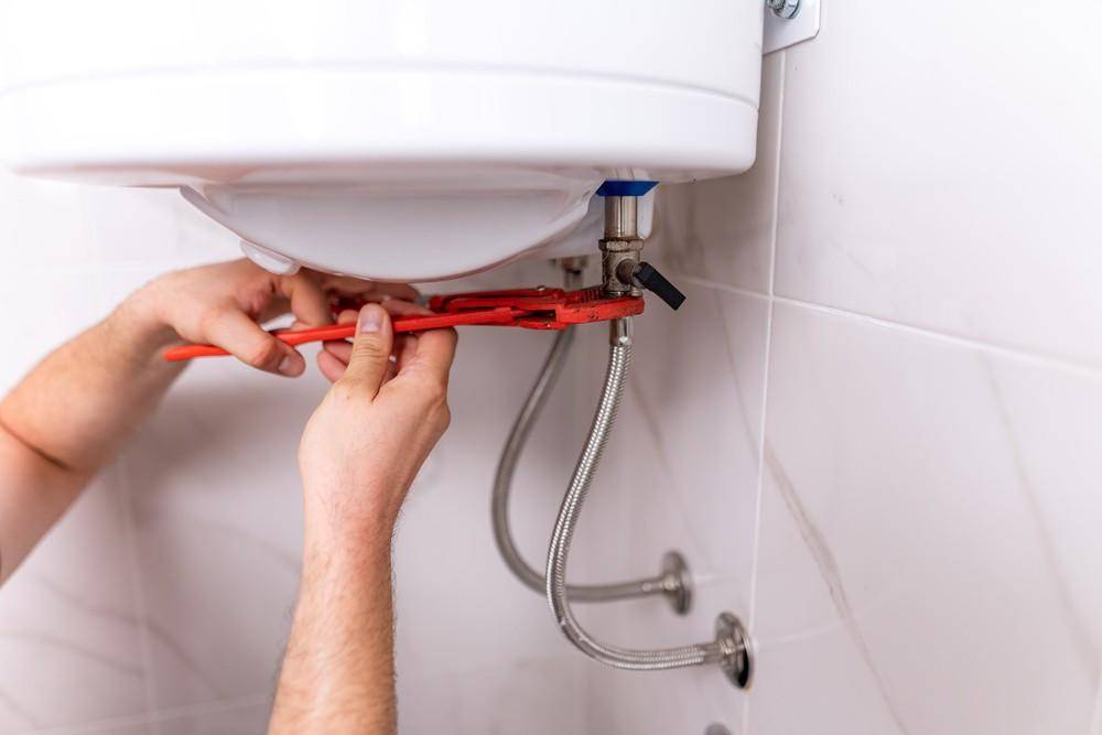 体育皇冠信用網_男子将热水器钢管通电致妻子洗澡时触电身亡 体育皇冠信用網，14岁女儿致信法院为父求情 终被判无期，判决书体现“司法温度”